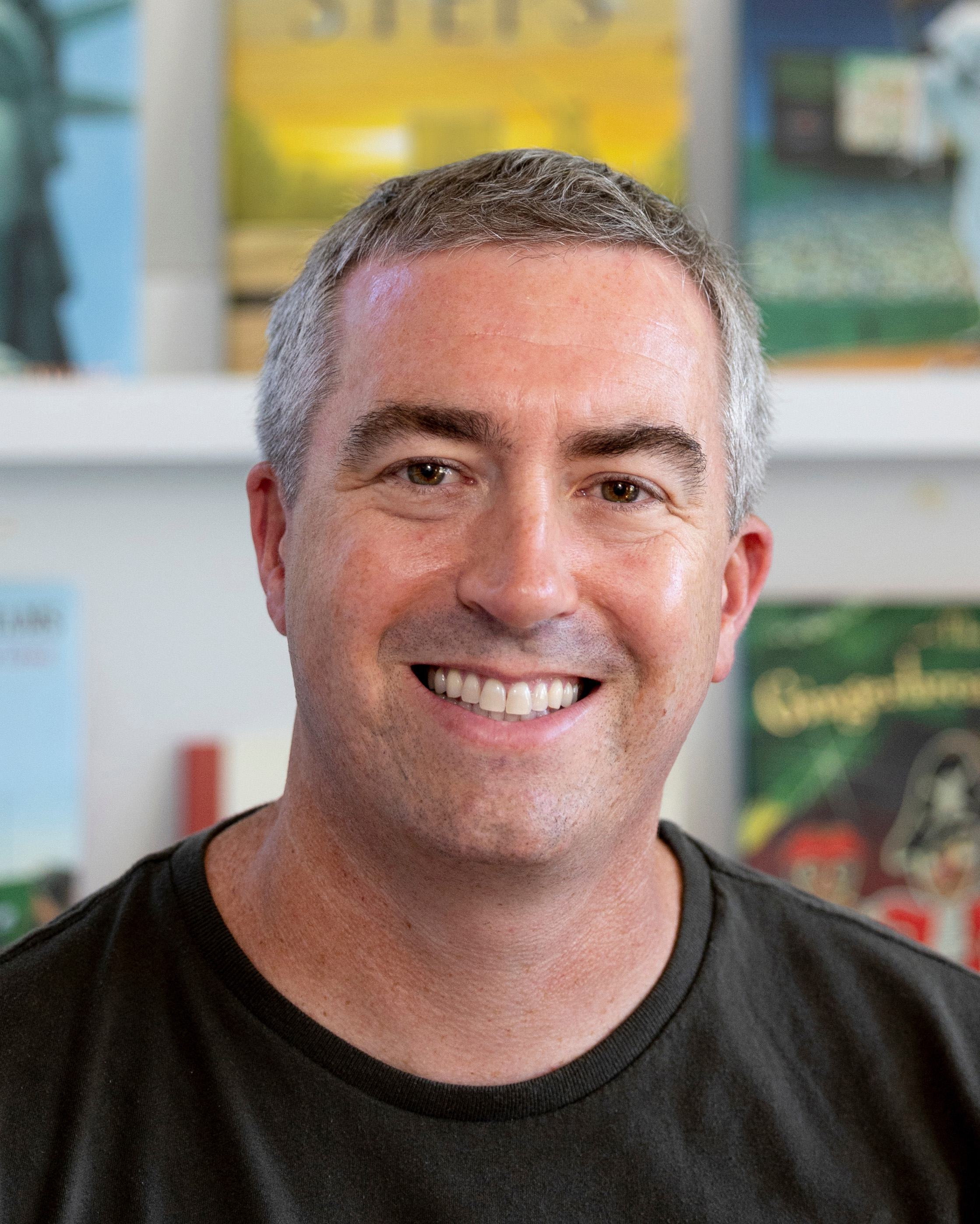 Author Illustrator Matt Tavares hi resolution photo